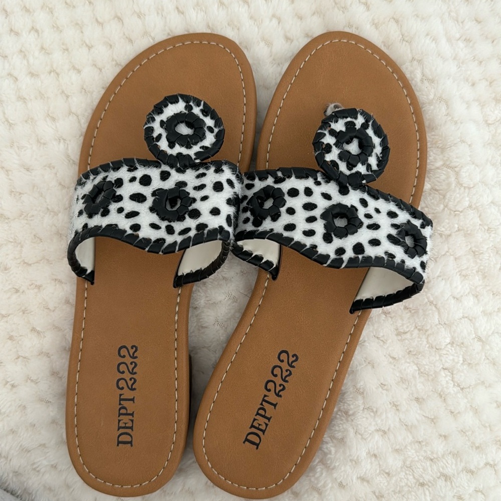 🖤🤍Brand New Inspired Sandals